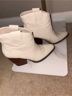 Chinese Laundry Cream Bonnie Croc-Embossed Ankle Boots